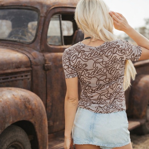 Women's Rodeo Semi Sheer Mesh Top SS - Picture 3 of 7